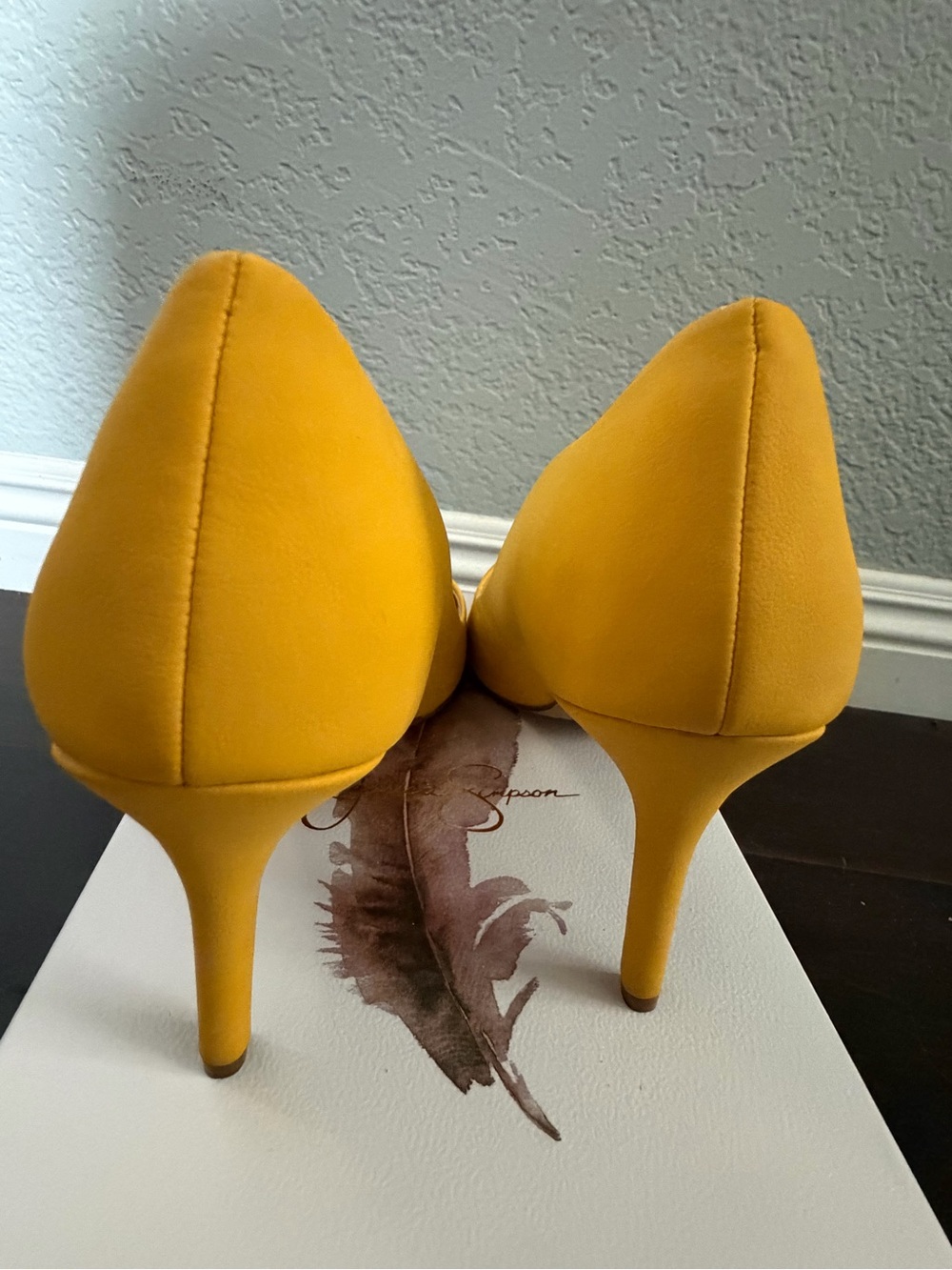 JESSICA SIMPSON LEMON ICE Women’s Yellow Pointed-Toe Stiletto Pumps - Picture 2 of 8